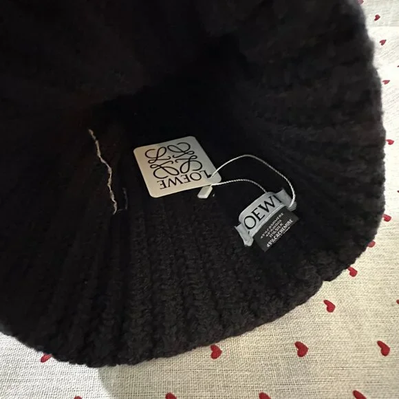 Loewe Grey Logo Winter Hat - Picture 4 of 6